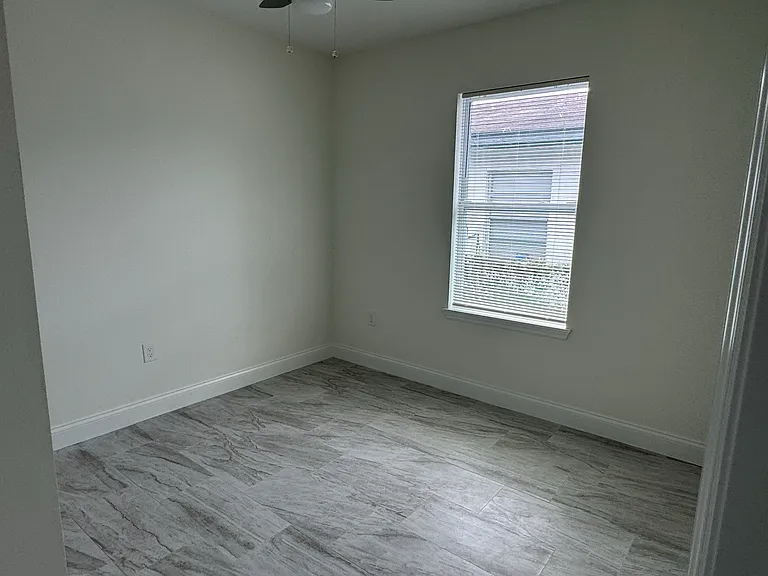 310 9th Ave S — Photo 11