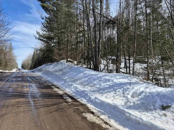 N 18th Rd, Republic, MI 49879