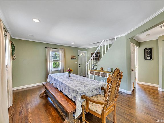 5th image of 11 Irving Place