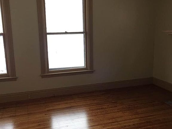 4th image of 315 Herkimer St #1