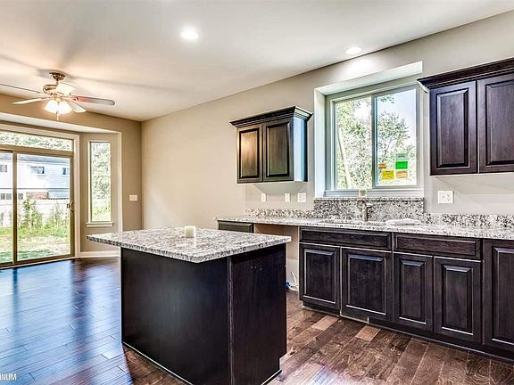 2nd image of 50226 Oakbrooke Dr