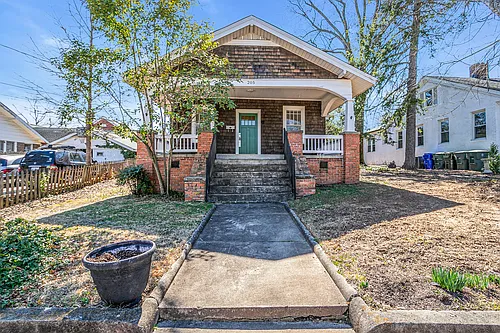 205 Croft St Photo 1
