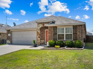 303 Hawthorn Dr, Nevada, TX 75173