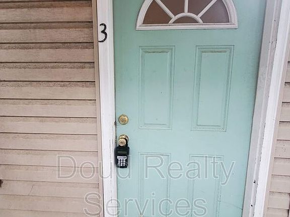 2nd image of 1851 E Ocean View Ave #3