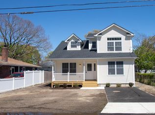 33 Dressel, Mastic, NY 11950
