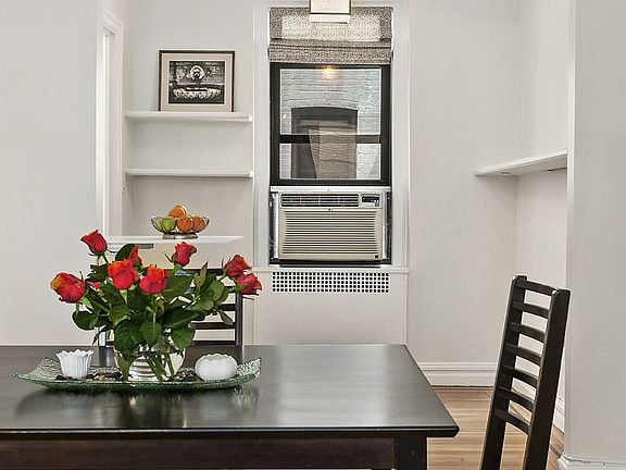 4th image of 111 W 94th St APT 4F