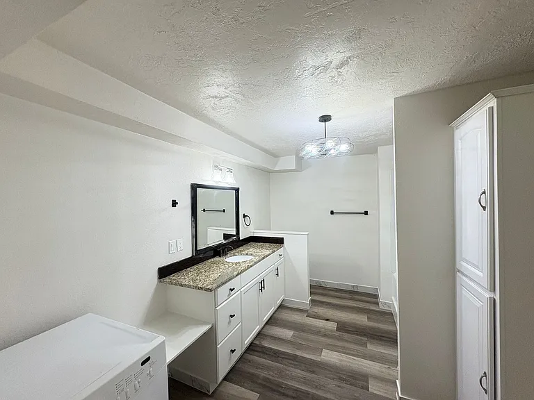 1026 N 1100 W — Photo 19