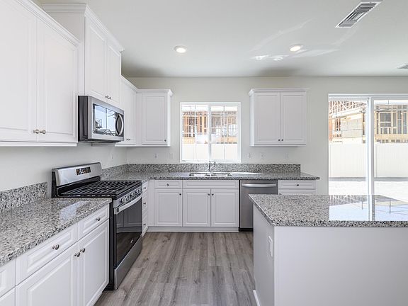 5th image of 8807 Pacesetter Ct