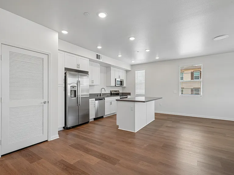 Gallery Park Apartments — Photo 48