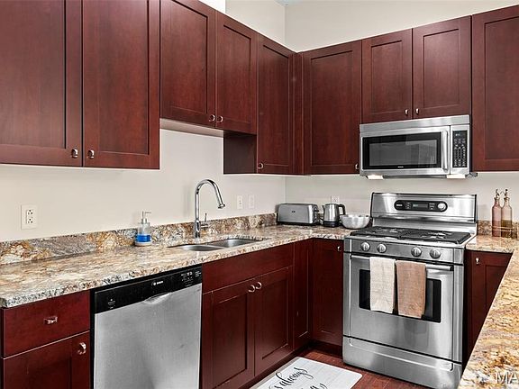 5th image of 9 N Euclid Ave Unit 610