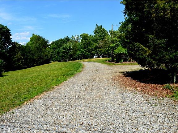 3rd image of 8953 State Highway 87