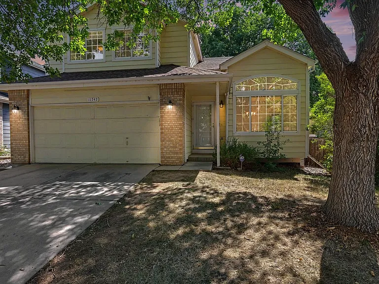 11742 Gray St — Photo 1