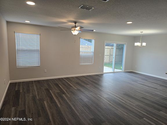 5th image of 14133 HOLLINGS Street