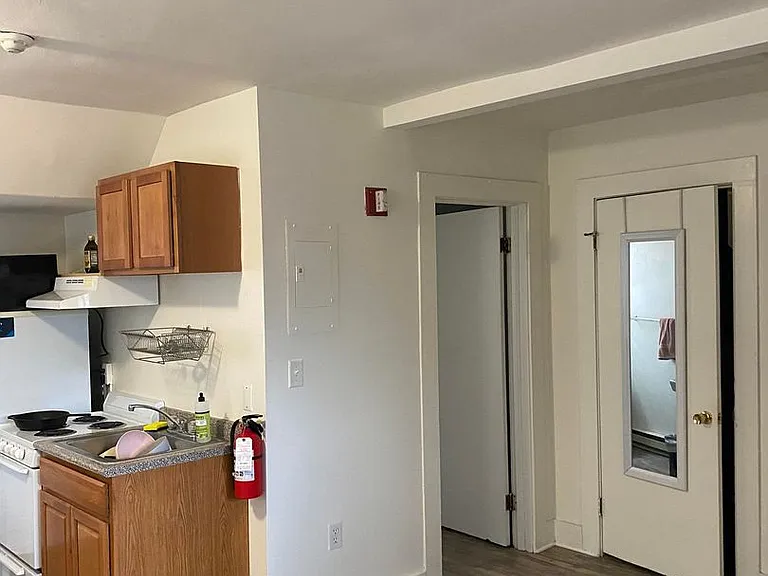 University Park Apartments near Cornell University — Photo 802