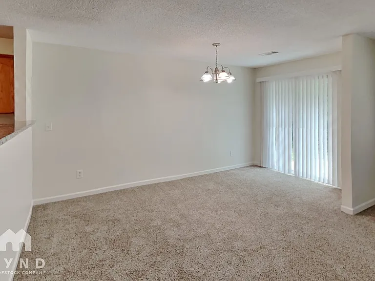 6332 Hickory Lane Cir — Photo 7