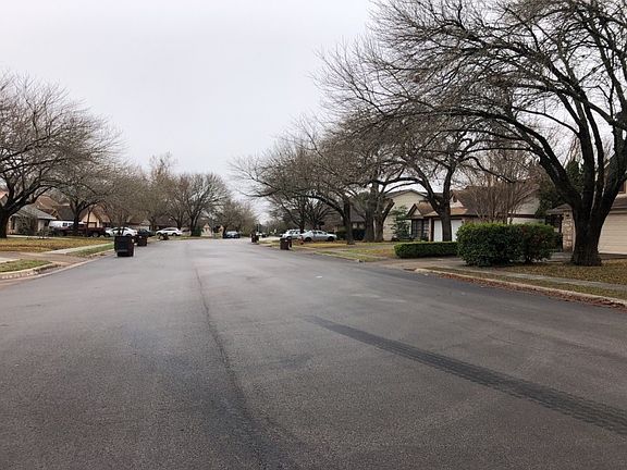5th image of 1818 Provident Ln