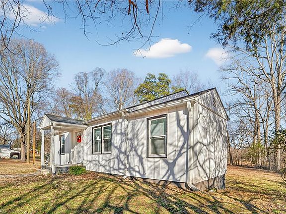 4th image of 1005 Stokesburg Rd