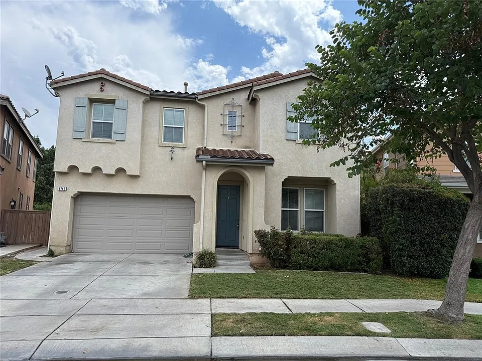 1742 Edmon Way