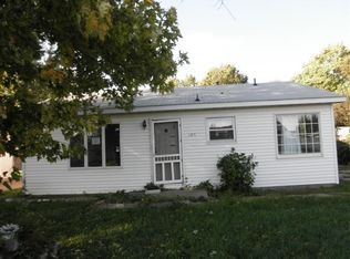 107 Hazel St, North Pekin, IL 61554