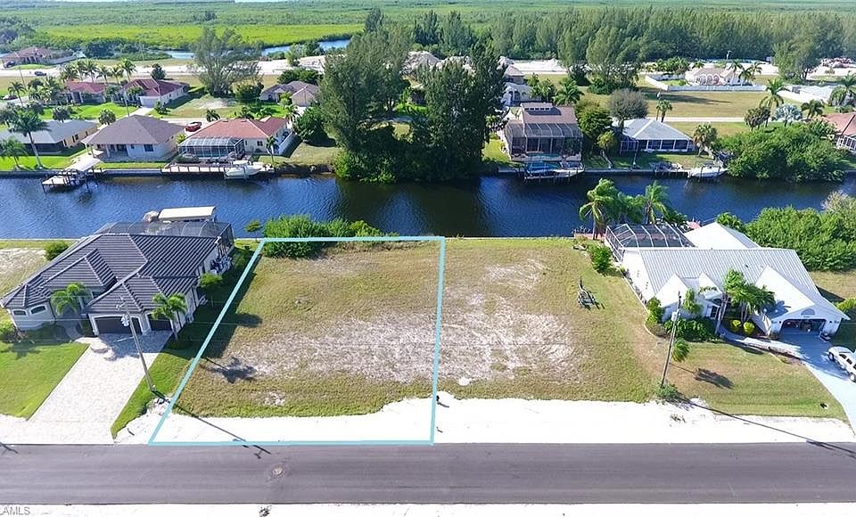 1st image of 128 SW 38th Pl