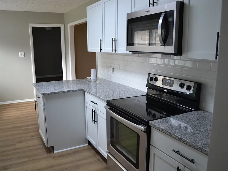 6618 Twin Brooks Dr — Photo 13