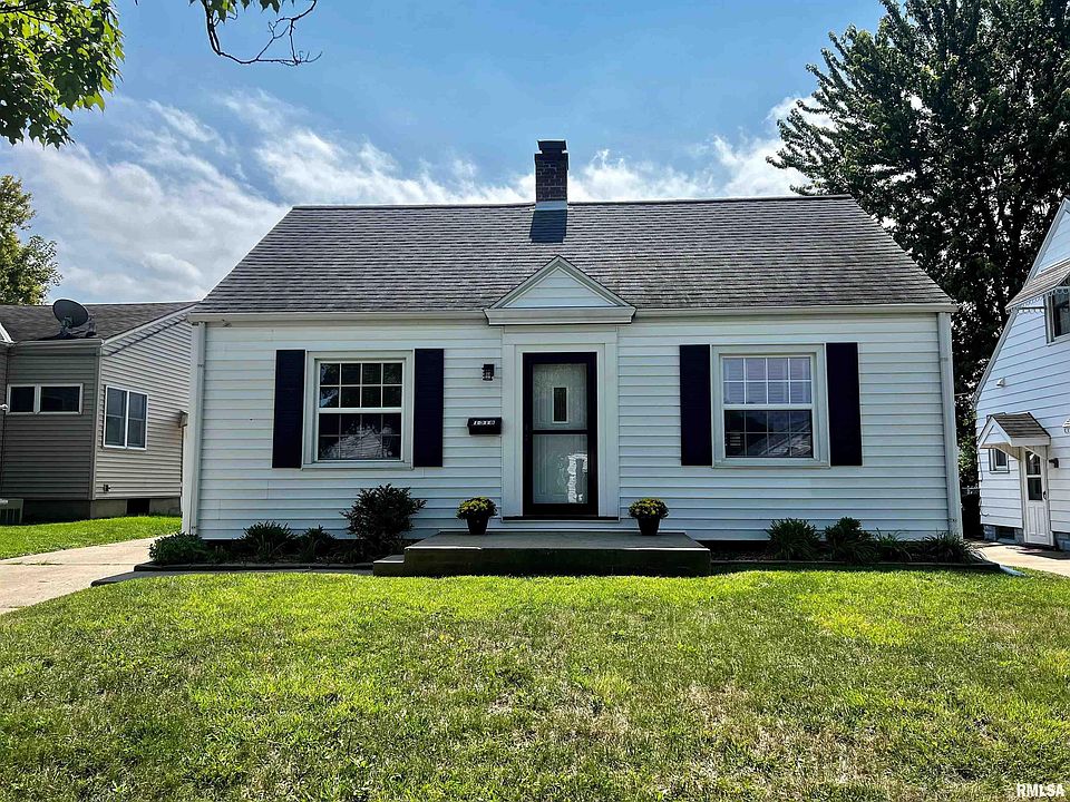 1st image of 1318 W Margaret Ave