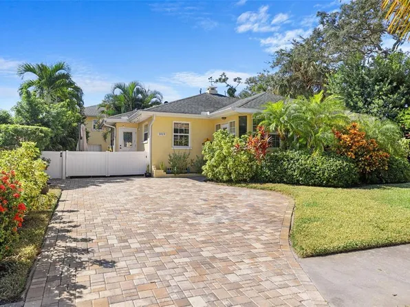 1019 Marine St, Clearwater, FL 33755