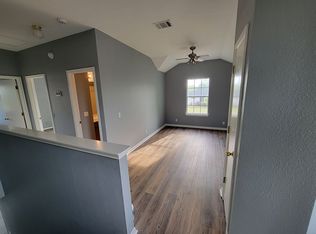 902 Moon Glow Dr, Leander, TX 78641