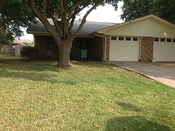 2nd image of 216 Rosebud Dr