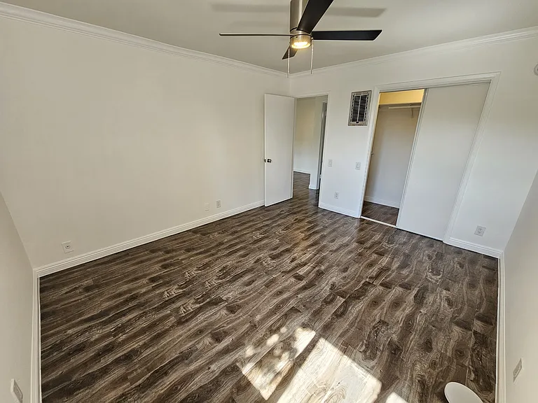 7523 Hollywood Blvd — Photo 35