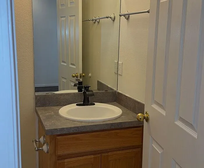 812 S Elgin Ave #4 — Photo 6