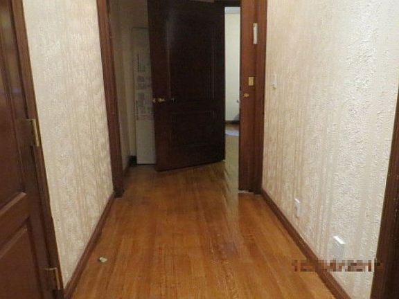3rd image of 1236 42nd St APT 1