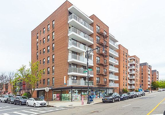 2nd image of 3191 Emmons Ave APT 5D