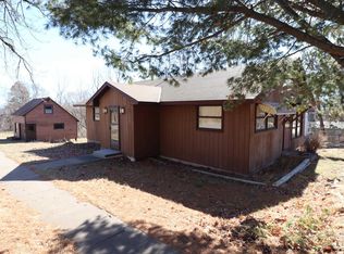 40 N 6th St, Bayfield, WI 54814