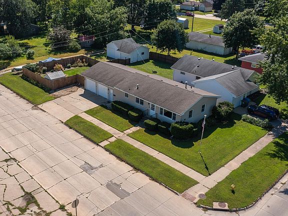 2nd image of 600 Freeman St