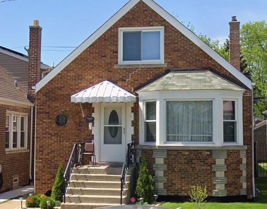1st image of 10632 S Avenue L