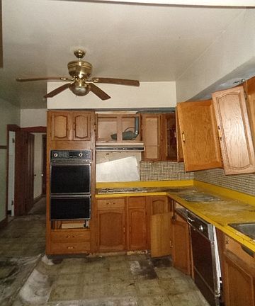 5th image of 830 S 20th Ave