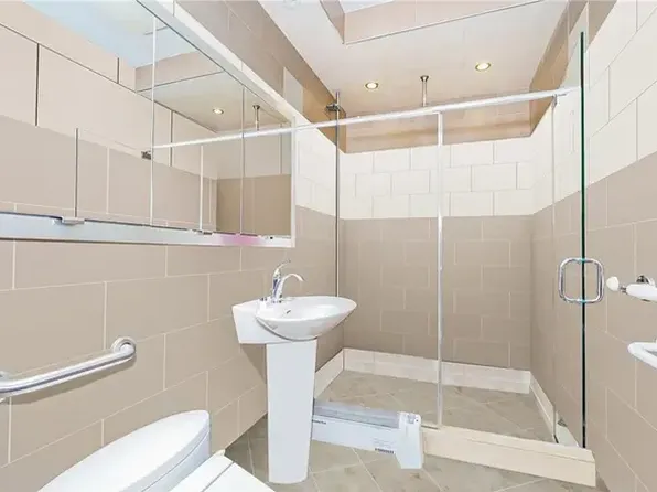 135 Oceana Drive East image 8 of 18