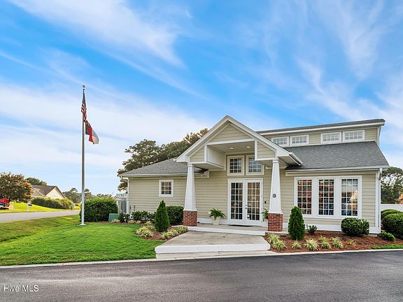 3rd image of 5187 Minnesota Drive SE