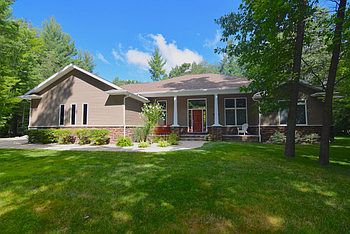 1st image of 965 Rosewood Blvd