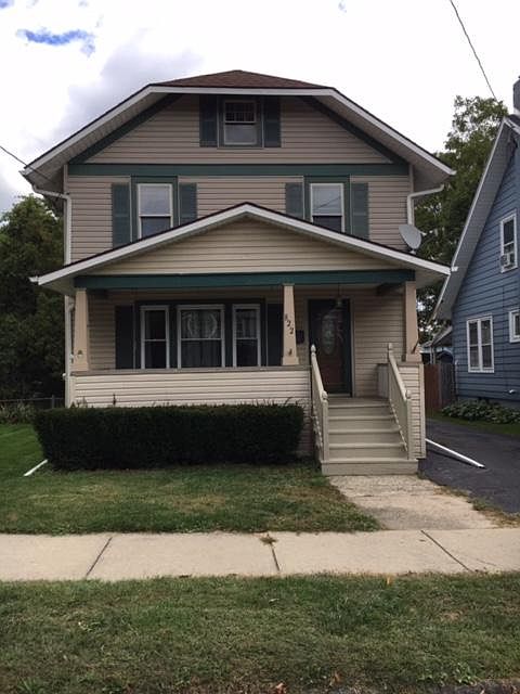 1st image of 822 Farnham St