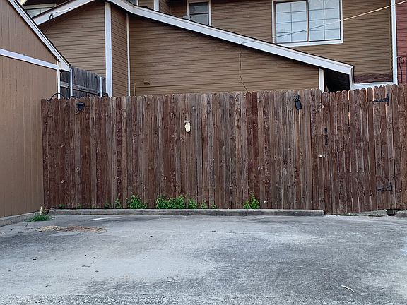 2nd image of 1130 Kathy Ln