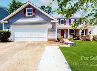 11214 Shandon Way Ln, Charlotte, NC 28262