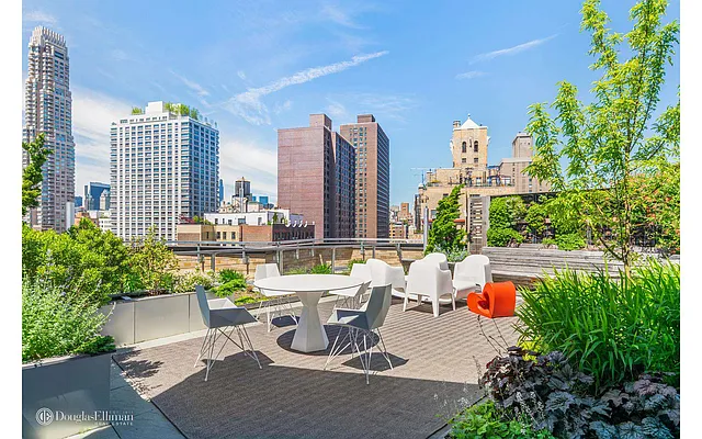 Sold by Douglas Elliman | media 22