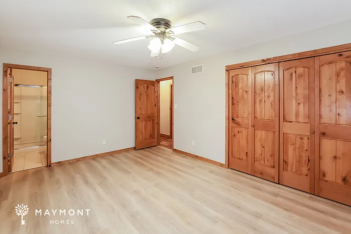 9732 NW Overhill Dr — Photo 8