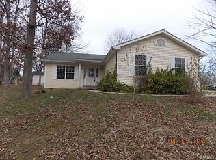 1301 N Shore Dr, Catawissa, MO 63015