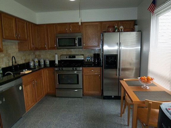 2nd image of 2071 Danbury Pl