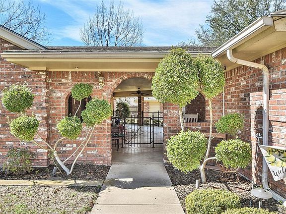 2nd image of 2321 W Mimosa Ln