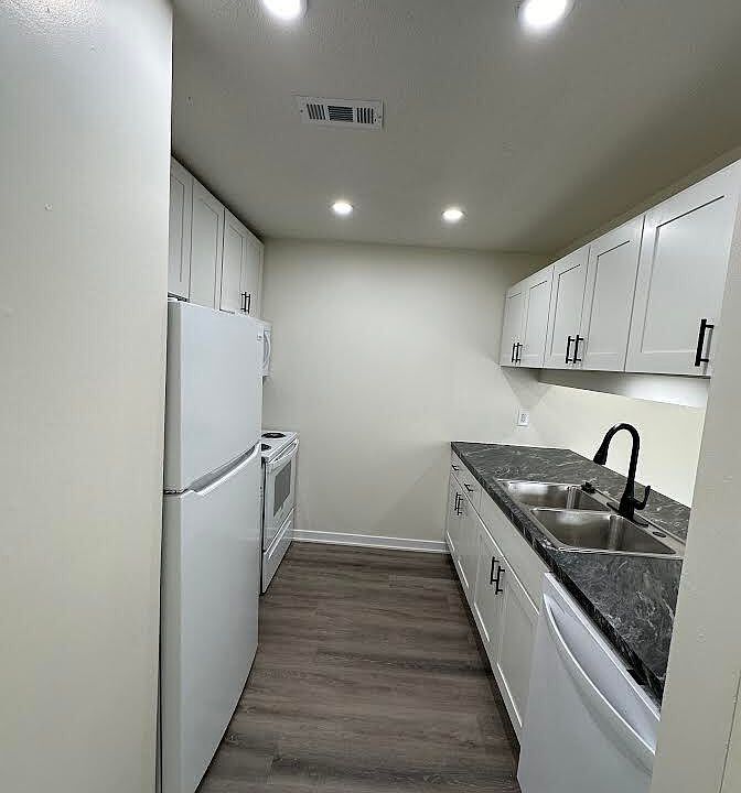 1st image of 630 S 4th St #16779148