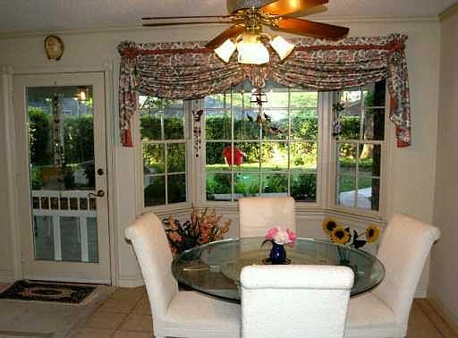 4th image of 8913 Belle Grove Pl